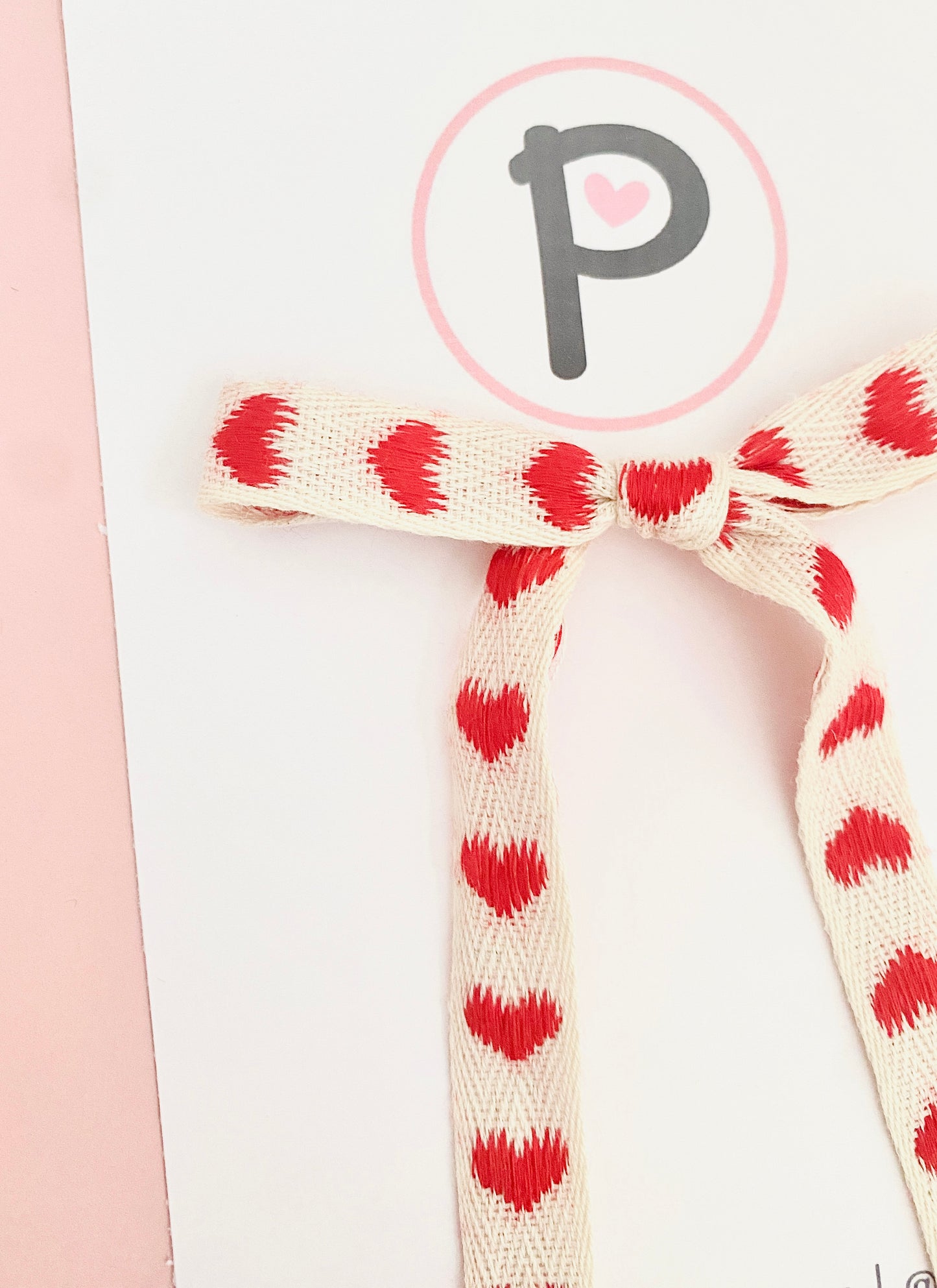 Red & Cream Hearts Pattern