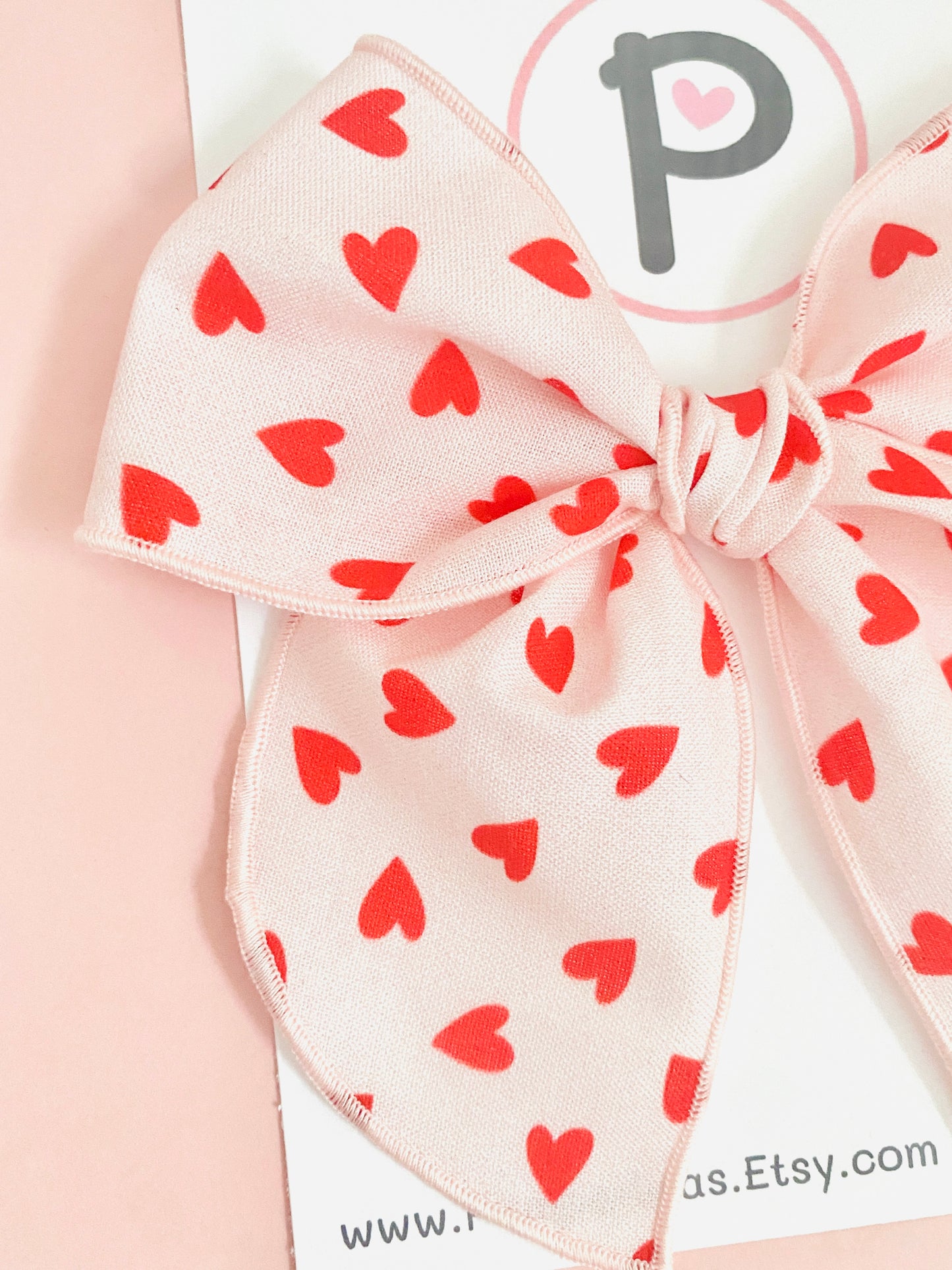 Valentines Hair Bows - Red hearts on pink Pattern