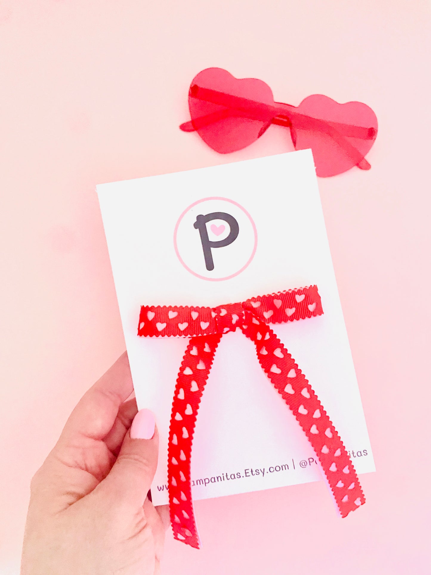 Red & Pink Hollow Hearts Pattern