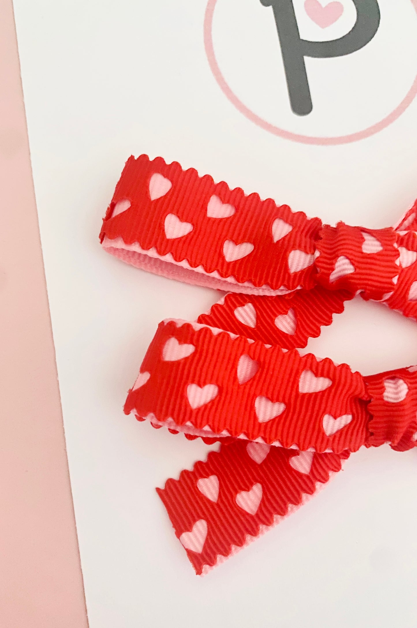 Red & Pink Hollow Hearts Pattern
