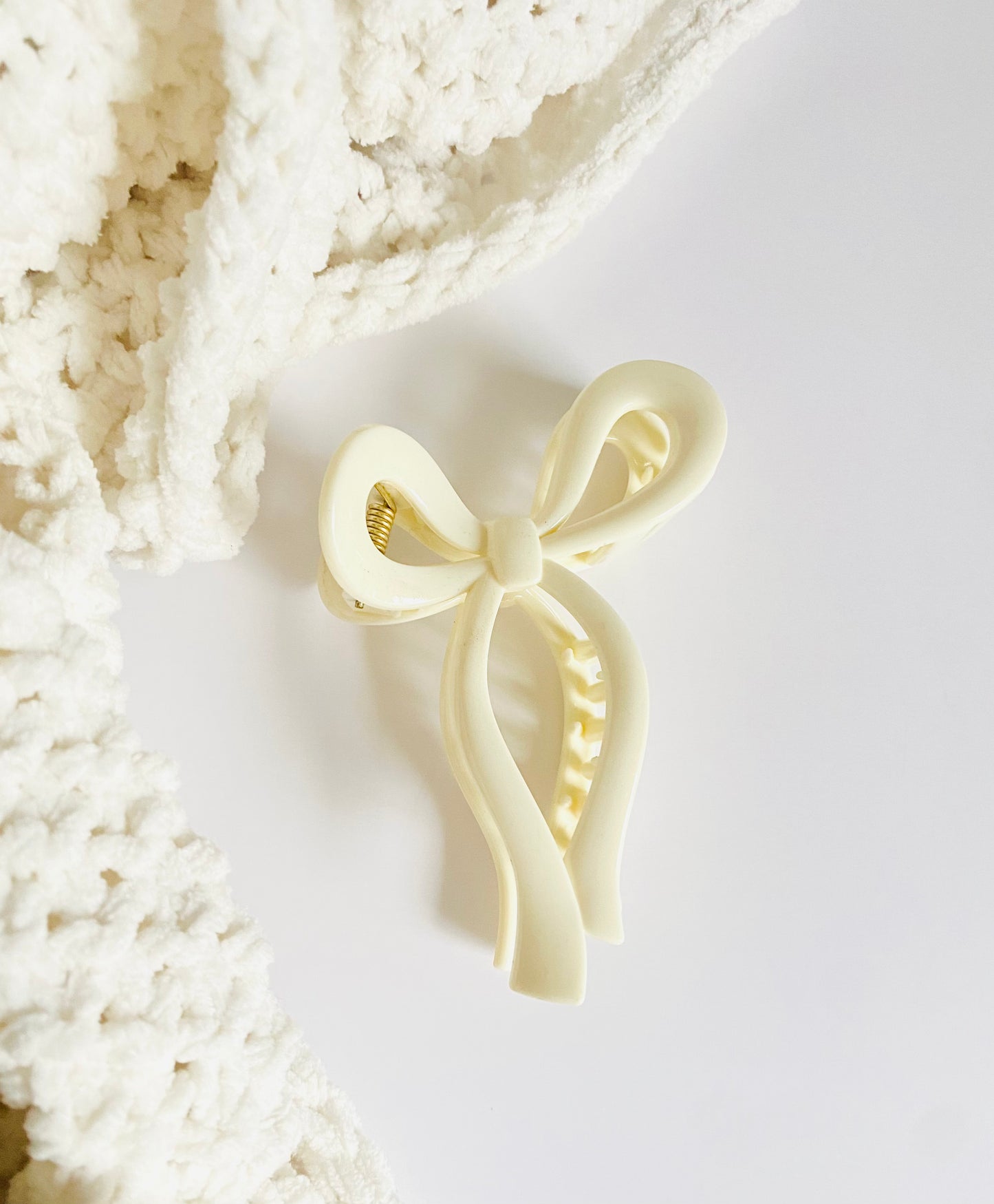 Cream Bow Claw Clip